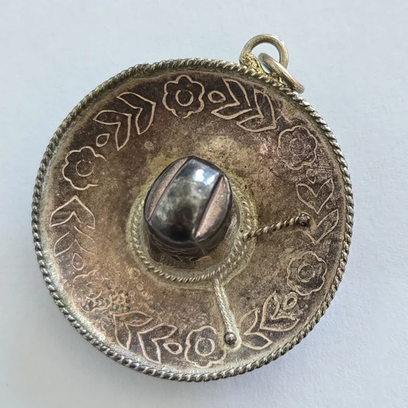 Vintage Mexican Hat Pendant Sterling signed Mexico Silver - Picture 4 of 7